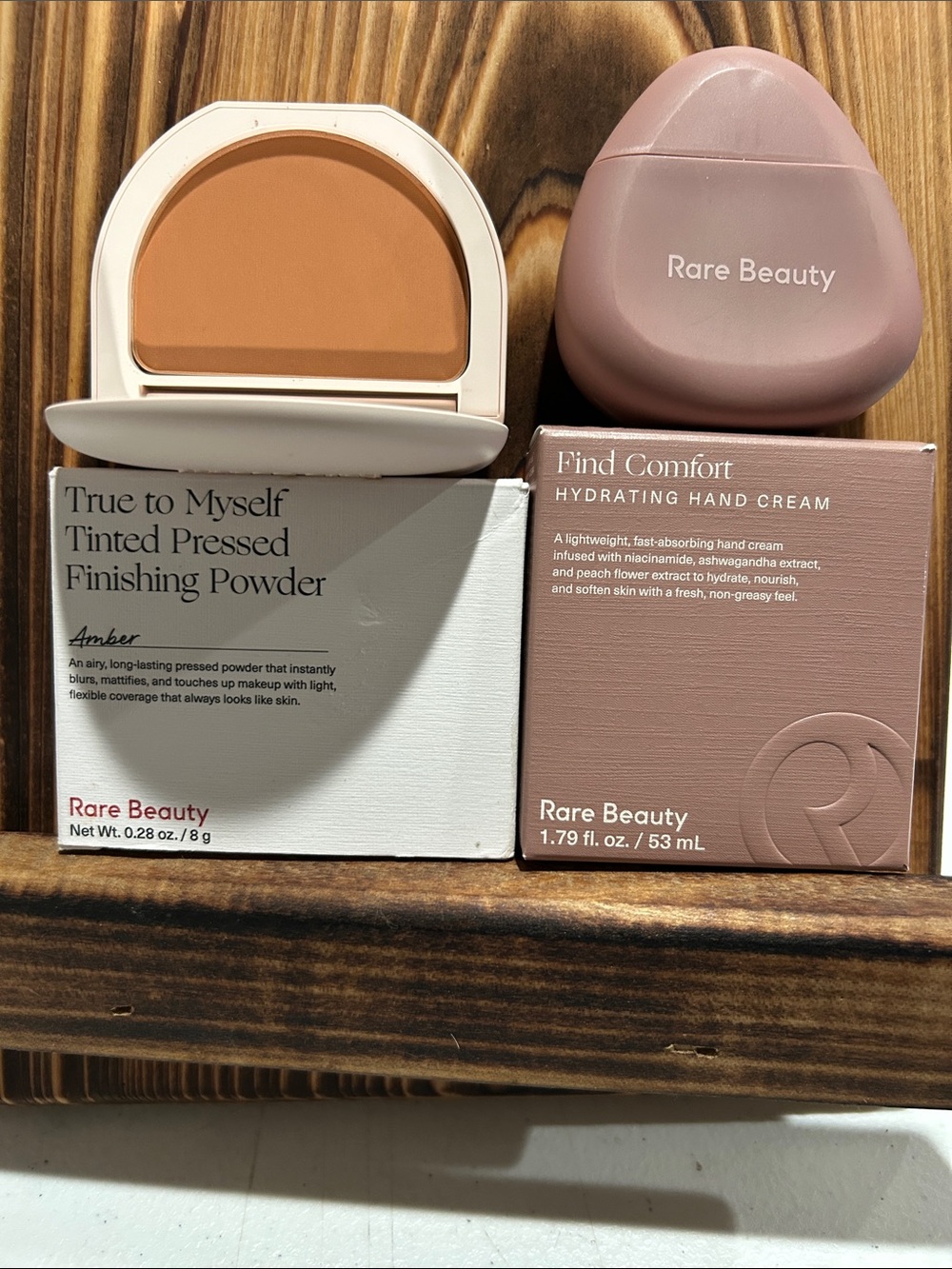 Rare Beauty True to Myself Tinted Pressed Finishing Powder - Amber